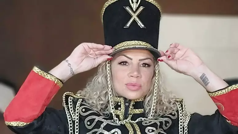 http://tvfoco.uai.com.br/wp-content/uploads/2015/05/Daniela-Mercury.jpg