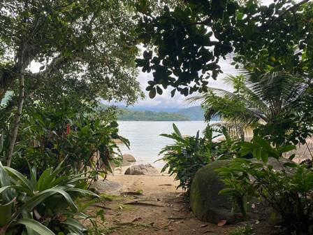 A vista da casa da atriz Nanda Costa em Paraty - Foto Reprodução Extra