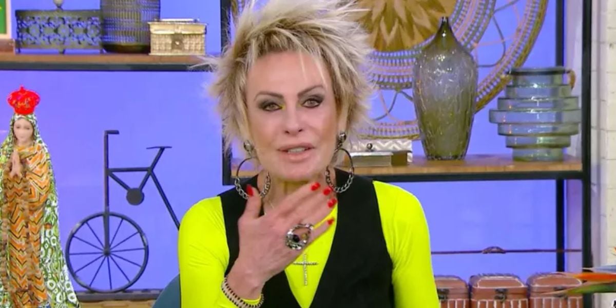 http://tvfoco.uai.com.br/wp-content/uploads/2015/05/Daniela-Mercury.jpg