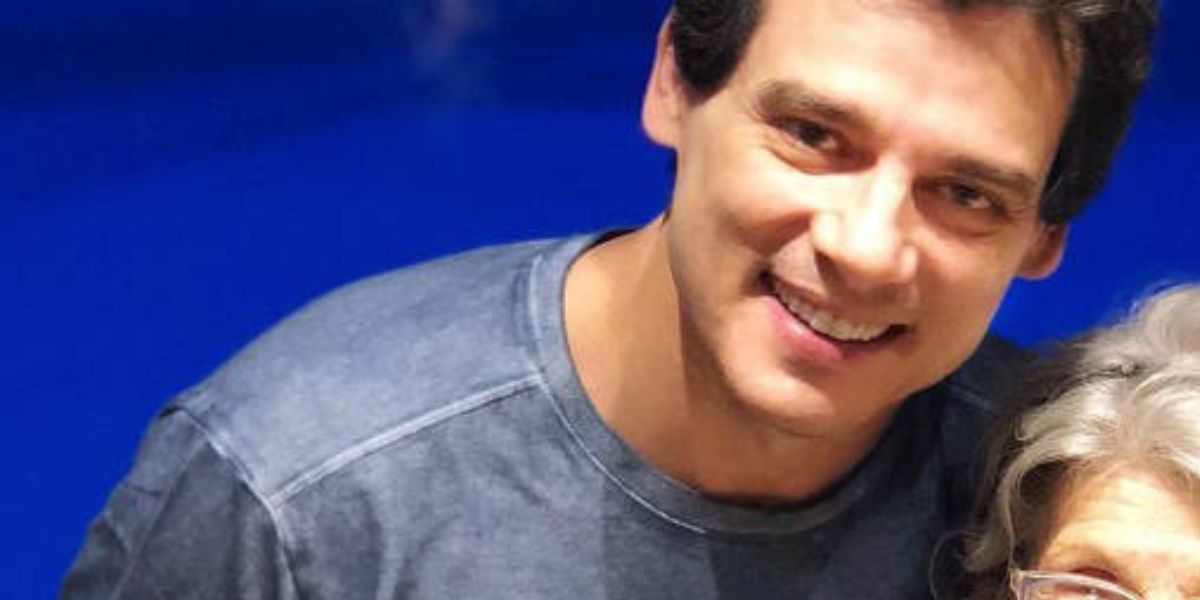 http://tvfoco.uai.com.br/wp-content/uploads/2015/05/Daniela-Mercury.jpg