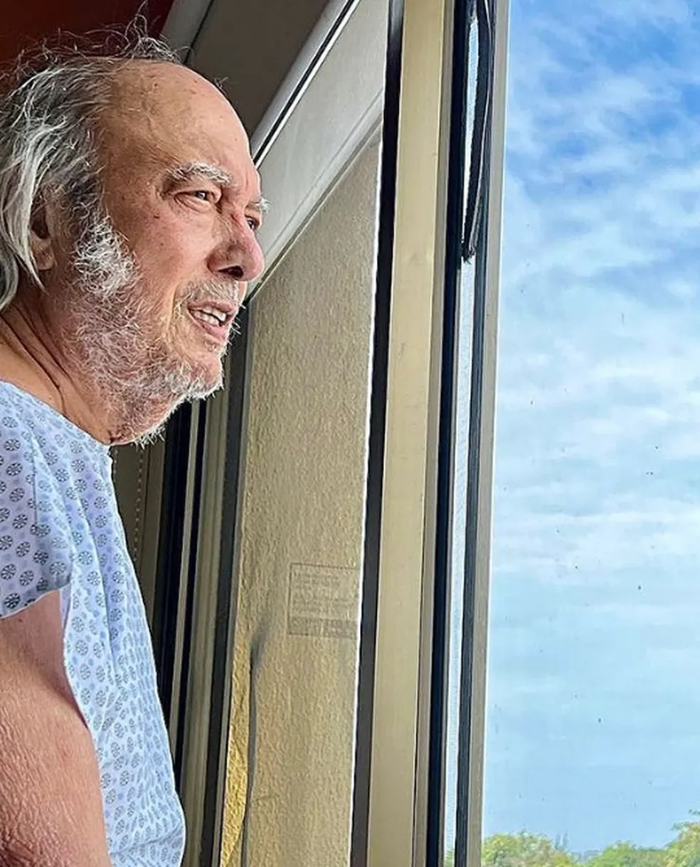 Eramos Carlos em seu ultimo registro no Hospital - Foto Reprodução Internet