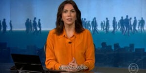 Ana Paula Araújo comanda o Jornal Nacional (Foto: Reprodução/ Globo)