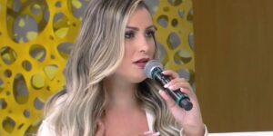 Andressa Urach esteve no Superpop, de Luciana Gimenez (Foto: Reprodução)