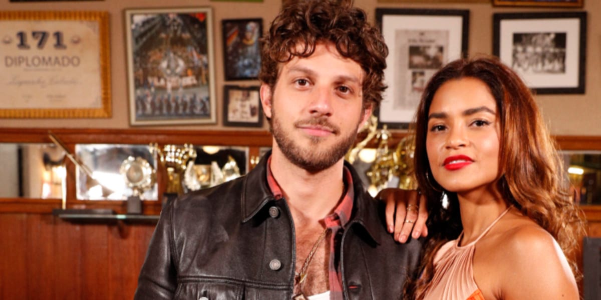Chay Suede e Lucy Alves em Travessia (Reprodução: Globo)