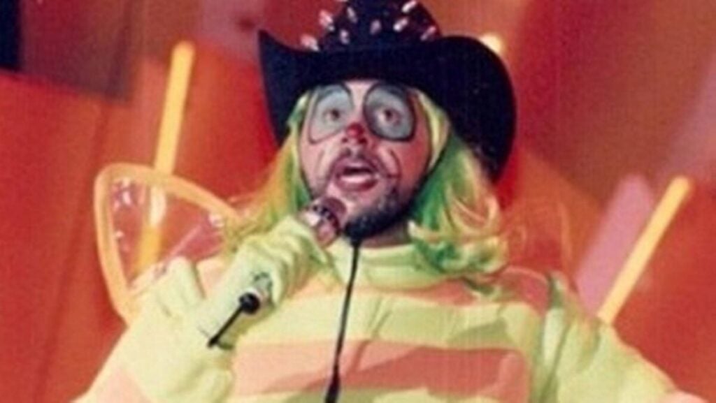 Roberto Bettini como Dengue no "Xou da Xuxa" (Foto Reprodução/YouTube) Roberto Bettini como Dengue no "Xou da Xuxa" (Foto Reprodução/YouTube)