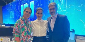 Fátima Bernardes, Renata Vasconcellos e William Bonner nos estúdios do Jornal Nacional, no Rio de Janeiro (Foto: Reprodução / Instagram)