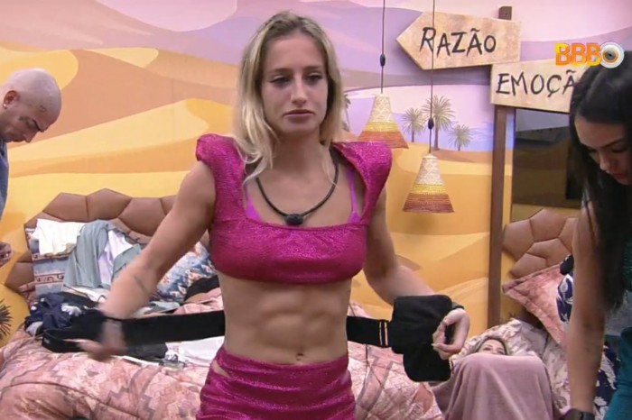 http://tvfoco.uai.com.br/wp-content/uploads/2015/05/Daniela-Mercury.jpg