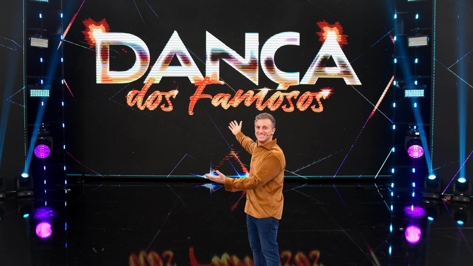 http://tvfoco.uai.com.br/wp-content/uploads/2015/05/Daniela-Mercury.jpg