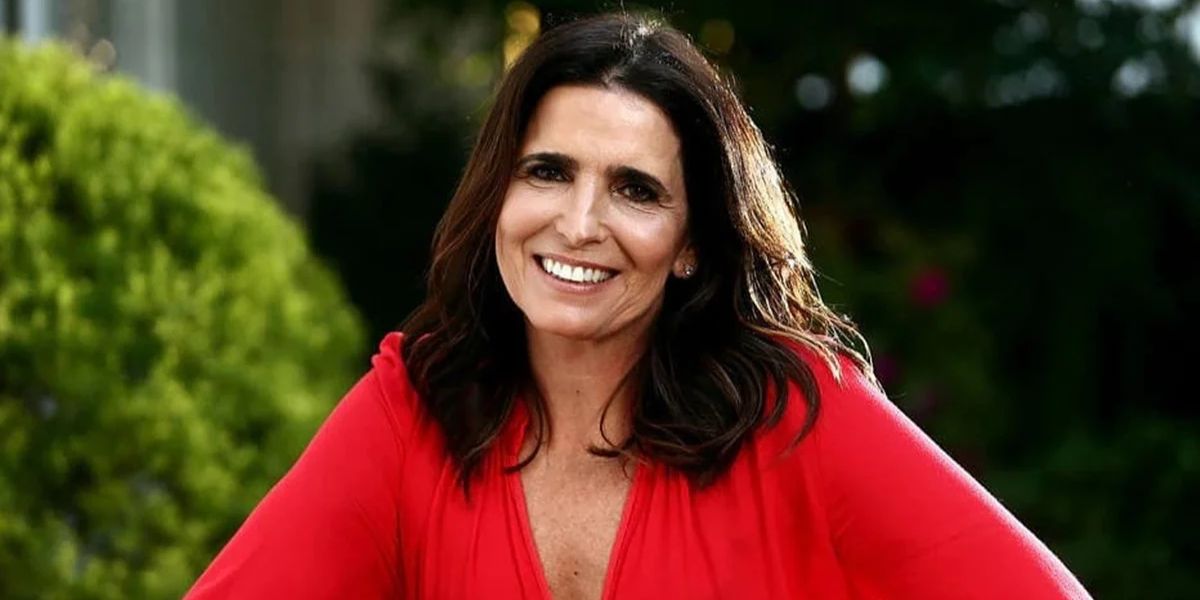 http://tvfoco.uai.com.br/wp-content/uploads/2015/05/Daniela-Mercury.jpg