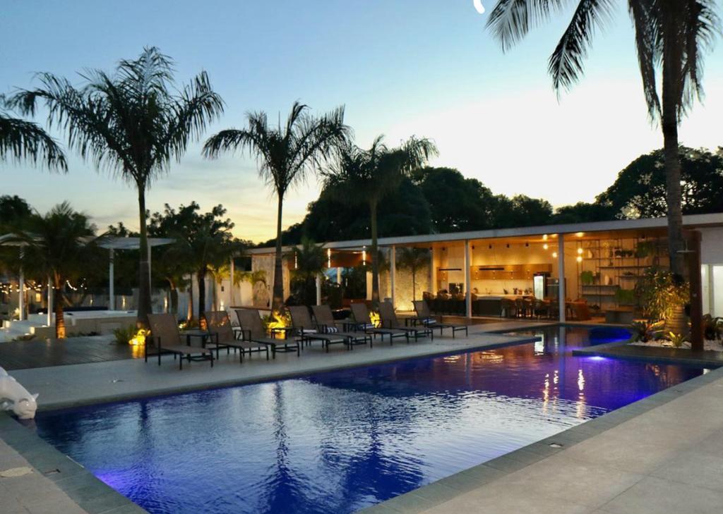 A modelo compartilhou o luxo do local com mais de 22 banheiros (Reprodução - Instagram)