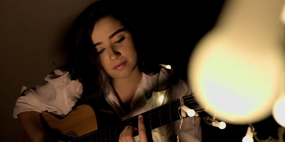http://tvfoco.uai.com.br/wp-content/uploads/2015/05/Daniela-Mercury.jpg