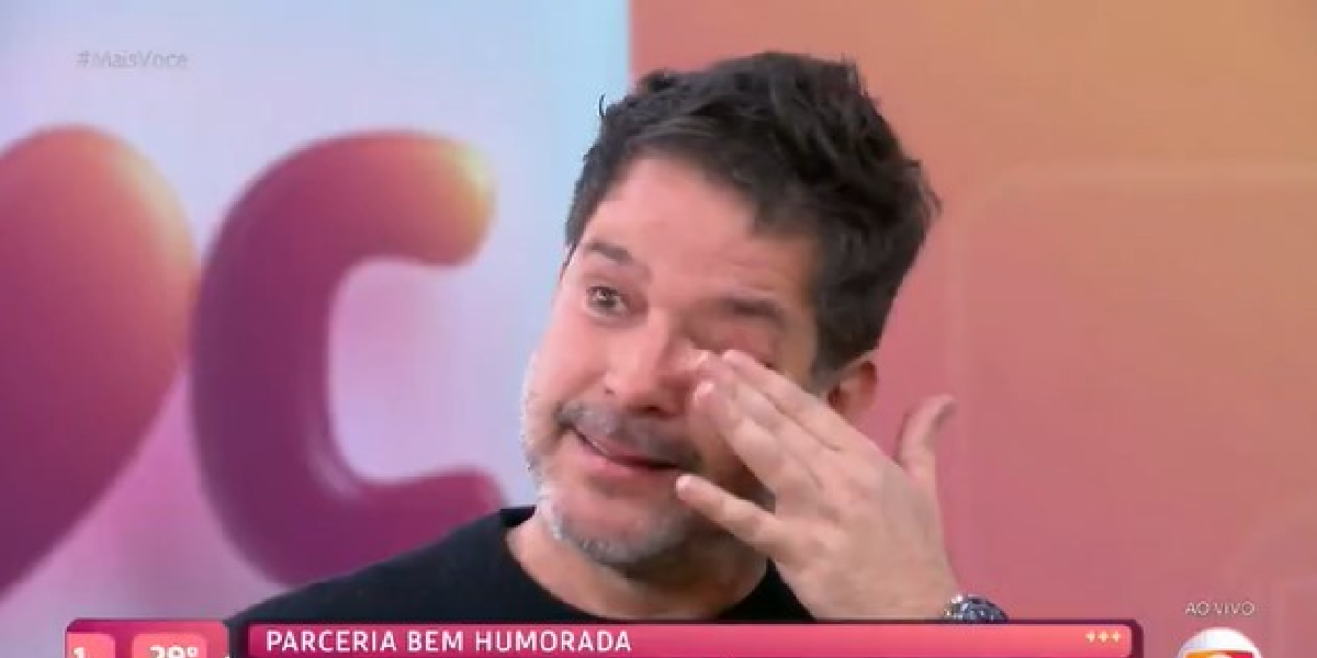 http://tvfoco.uai.com.br/wp-content/uploads/2015/05/Daniela-Mercury.jpg
