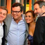 Luciano Huck, João Emanuel Carneiro, Adriana Esteves e Ricardo Waddington (Foto: Fábio Cordeiro/Revista Quem)