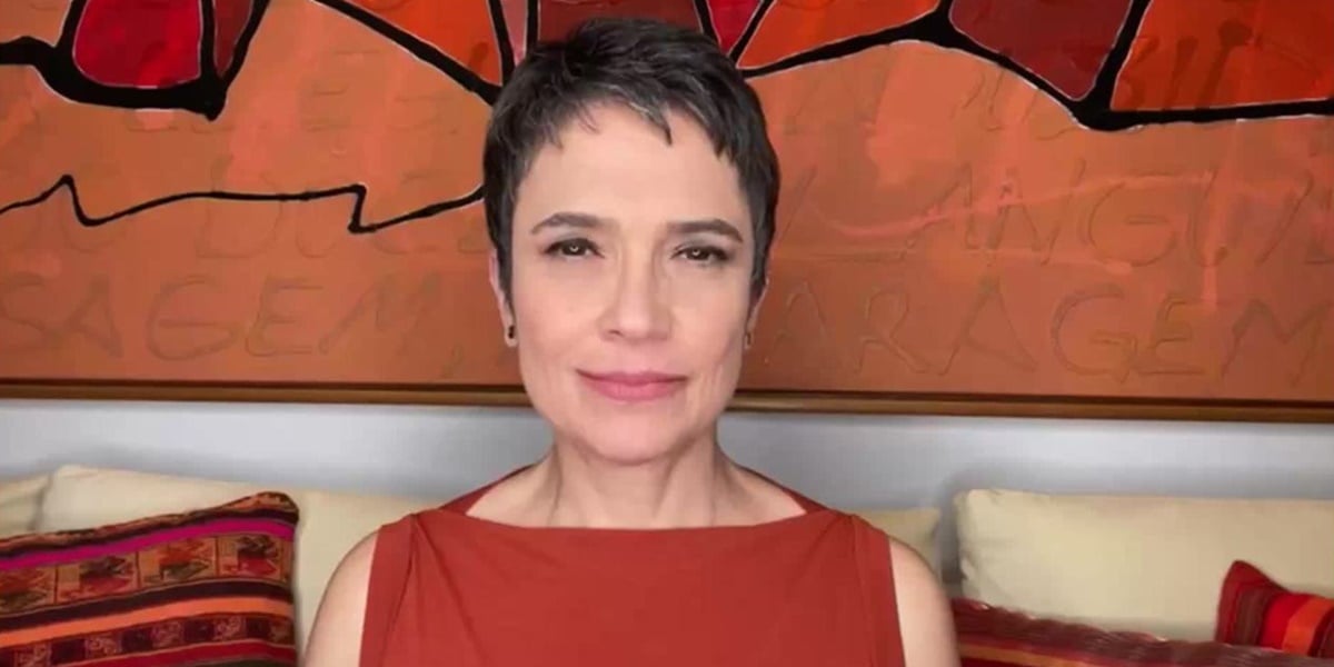 http://tvfoco.uai.com.br/wp-content/uploads/2015/05/Daniela-Mercury.jpg