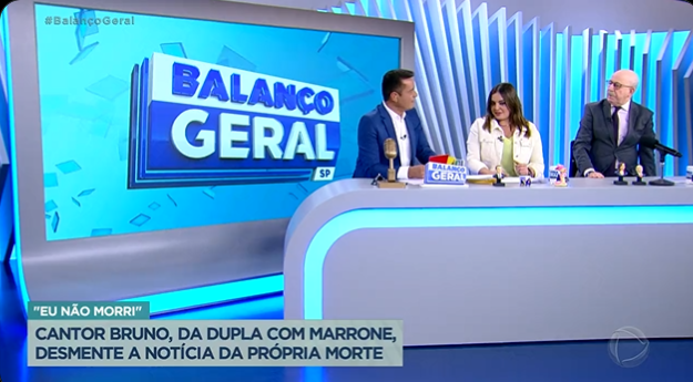 Fabíola Reipert, William Leite e Lombardi na bancada da "Hora da Venenosa", quadro do "Balanço geral", da Record (Foto Reprodução/PlayPlus)