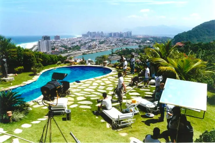 http://tvfoco.uai.com.br/wp-content/uploads/2015/05/Daniela-Mercury.jpg