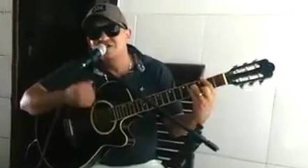 http://tvfoco.uai.com.br/wp-content/uploads/2015/05/Daniela-Mercury.jpg