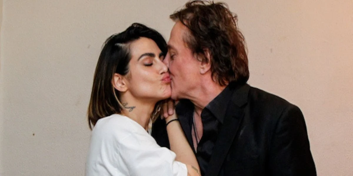http://tvfoco.uai.com.br/wp-content/uploads/2015/05/Daniela-Mercury.jpg
