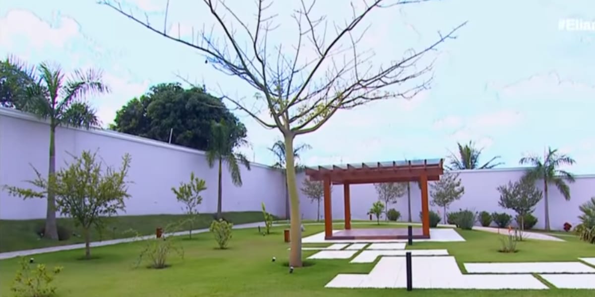 http://tvfoco.uai.com.br/wp-content/uploads/2015/05/Daniela-Mercury.jpg
