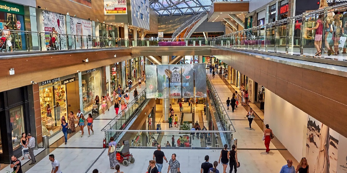 Lojas de um Shopping em São Paulo (Foto: Reprodução/ Internet)