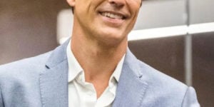 Ator da Globo terminou com esposa e saiu do armário uns anos depois (Foto: Reprodução)