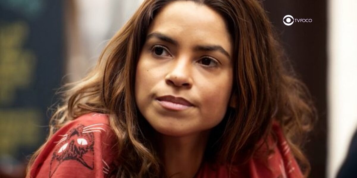 http://tvfoco.uai.com.br/wp-content/uploads/2015/05/Daniela-Mercury.jpg