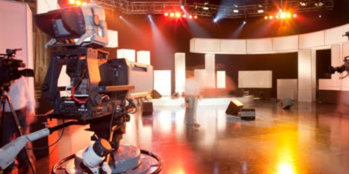 http://tvfoco.uai.com.br/wp-content/uploads/2015/05/Daniela-Mercury.jpg