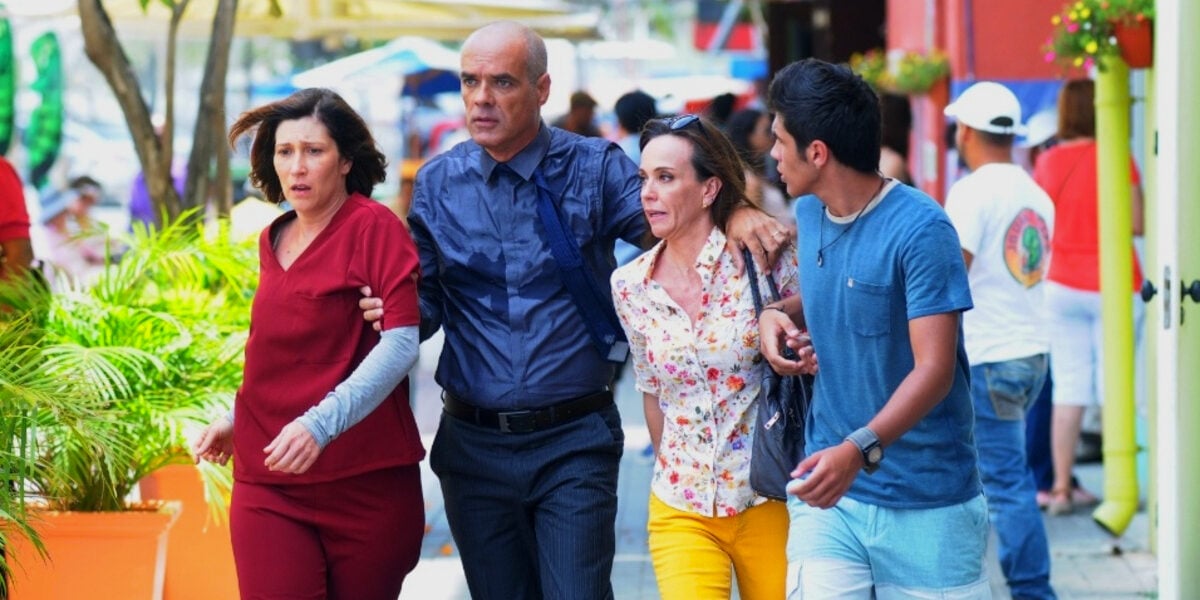 http://tvfoco.uai.com.br/wp-content/uploads/2015/05/Daniela-Mercury.jpg