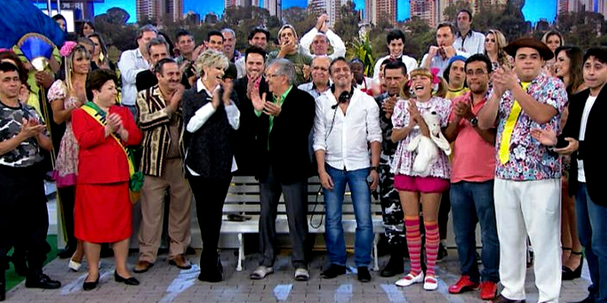 http://tvfoco.uai.com.br/wp-content/uploads/2015/05/Daniela-Mercury.jpg