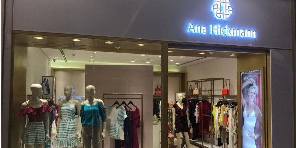 Marca de moda de Ana Hickmann, que fatura milhões por ano (Reprodução: Internet)