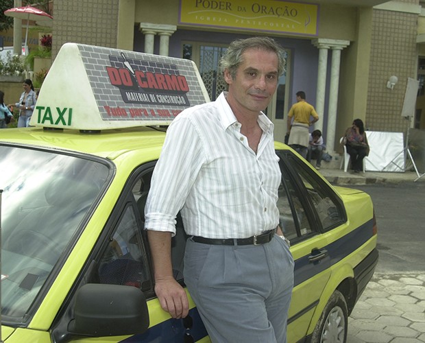 http://tvfoco.uai.com.br/wp-content/uploads/2015/05/Daniela-Mercury.jpg