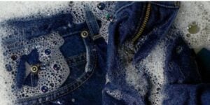 Atenção Você NUNCA MAIS lavará suas calças jeans após saber dessa notícia IMPORTANTE - Foto: Reprodução