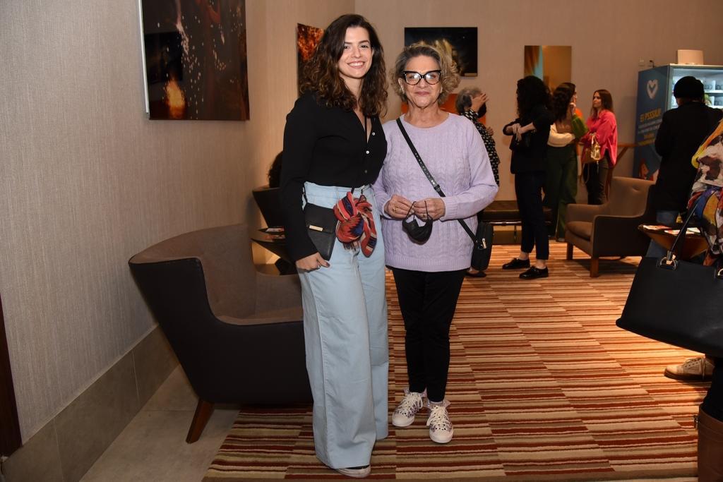 Fafy Siqueira e Fernanda Lorenzoni - Foto Andy Santana -AgNews