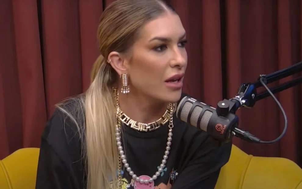 Lore Improta em entrevista ao V&ecirc;nus Podcast - Foto Reprodu&ccedil;&atilde;o Youtube
