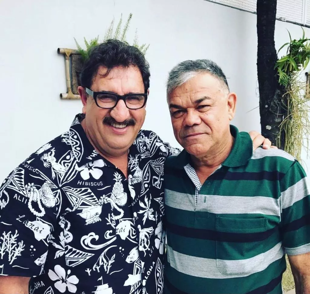 Luiz Carlos Ribeiro e Ratinho - Foto Reprodução Internet http://www.otvfoco.com.br/wp-content/uploads/2015/05/Daniela-Mercury.jpg