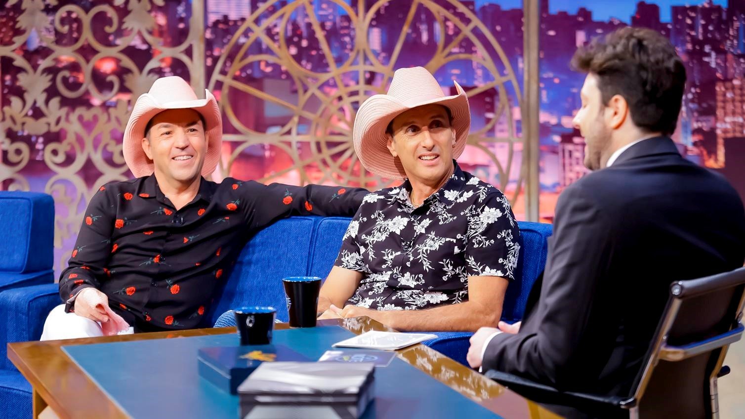 Rosa e Rosinha no the noite com danilo gentili - Foto Reprodução Internet