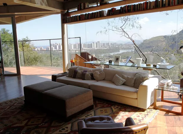 Sala de estar da Casa do ator, Caio, no Rio de Janeiro - Foto Reprodução Internet http://tvfoco.uai.com.br/wp-content/uploads/2015/05/Daniela-Mercury.jpg