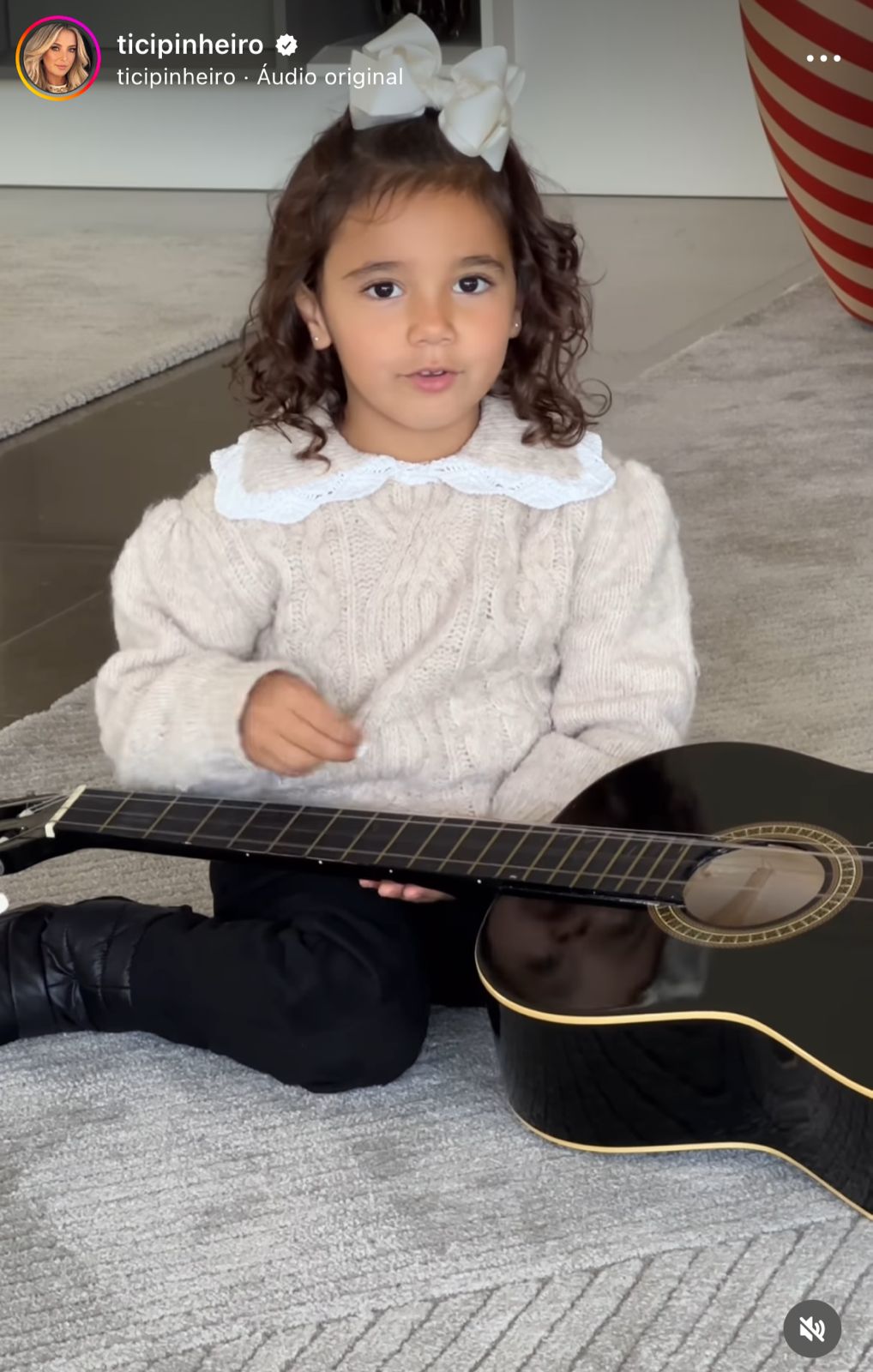 Tici Pinheiro publica vídeo da filha mais nova, Manu, e deixa o Brasil inteiro encantado - Foto Reprodução Instagram Tici Pinheiro publica vídeo da filha mais nova, Manu, e deixa o Brasil inteiro encantado - Foto Reprodução Instagram