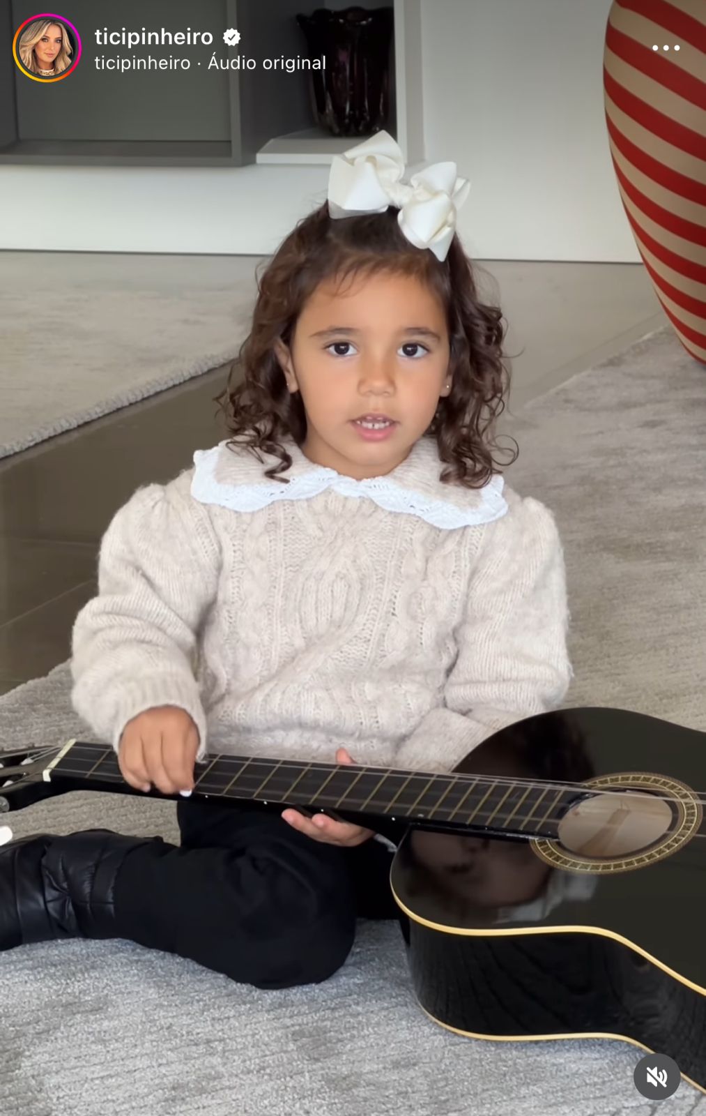 Tici Pinheiro publica vídeo da filha mais nova, Manu, e deixa o Brasil inteiro encantado - Foto Reprodução Instagram Tici Pinheiro publica vídeo da filha mais nova, Manu, e deixa o Brasil inteiro encantado - Foto Reprodução Instagram