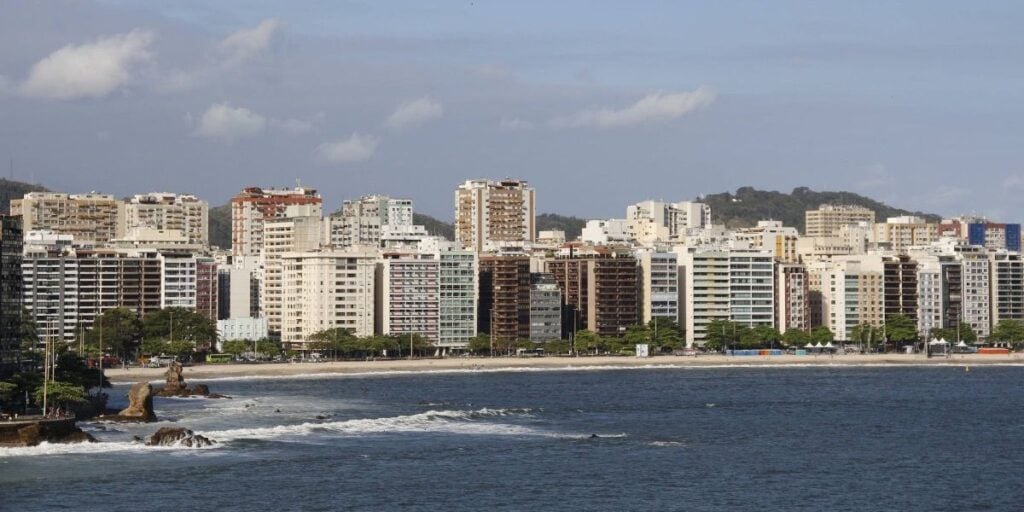 http://tvfoco.uai.com.br/wp-content/uploads/2015/05/Daniela-Mercury.jpg