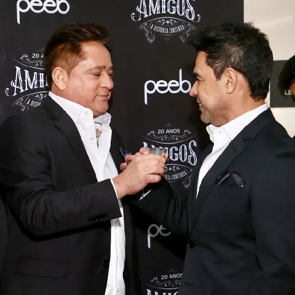 Zezé ao lado de Leonardo em evento (Foto: Reprodução/ Internet)