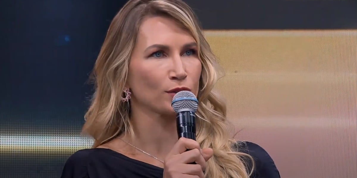 http://tvfoco.uai.com.br/wp-content/uploads/2015/05/Daniela-Mercury.jpg