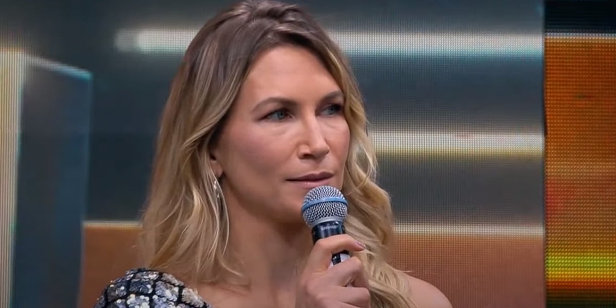 http://tvfoco.uai.com.br/wp-content/uploads/2015/05/Daniela-Mercury.jpg