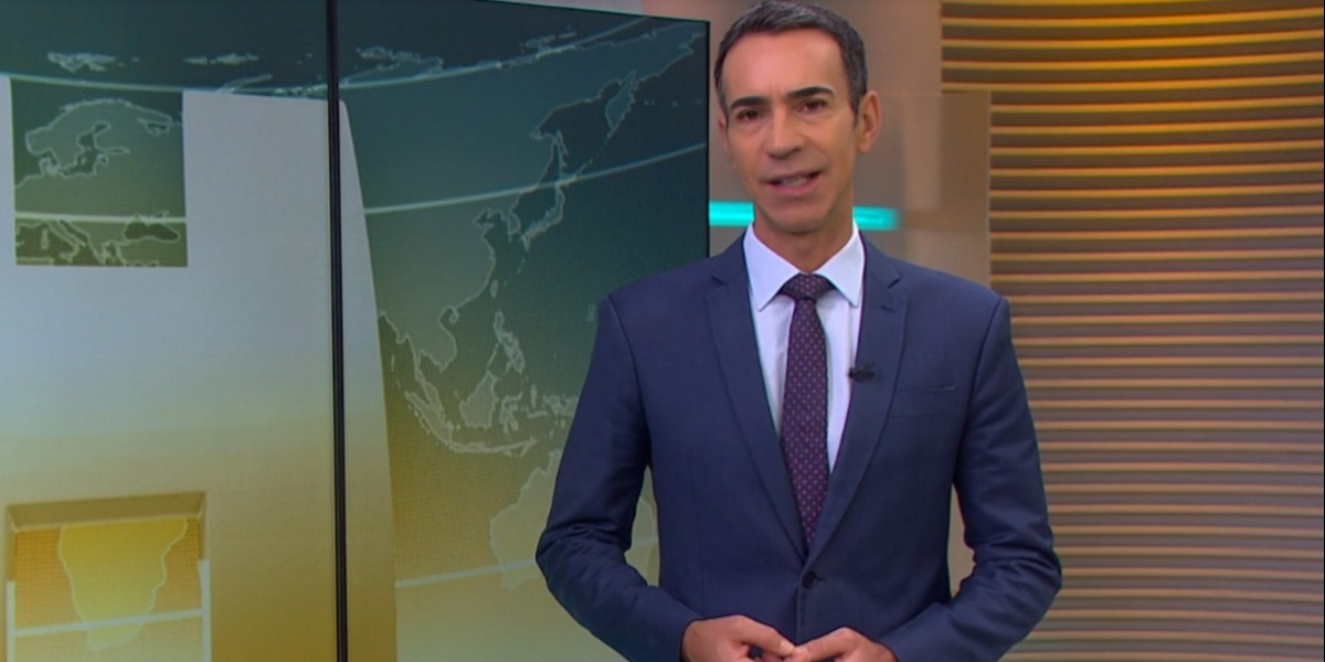 César Tralli fez anúncio ao público do "JH" (Foto: Reprodução/TV Globo)