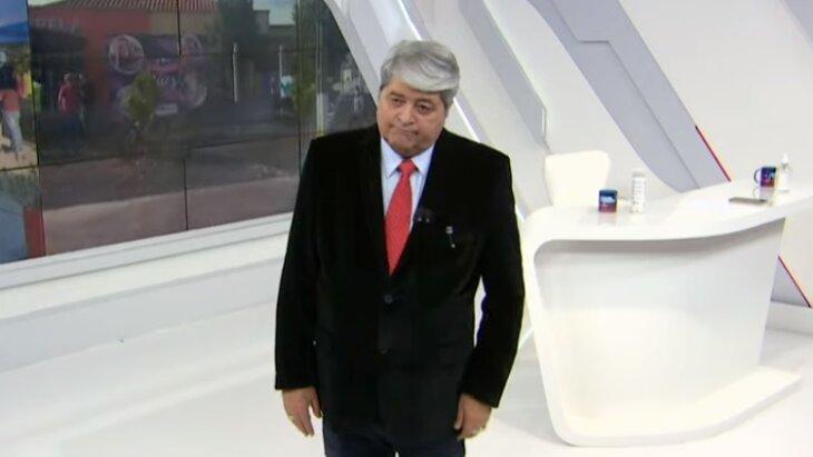 Datena chorou ao dar notícia difícil no Brasil Urgente. Foto: Reprodução/Internet