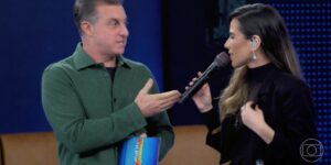 Luciano Huck e Wanessa no palco do Domingão (Foto: Reprodução/ Globo)