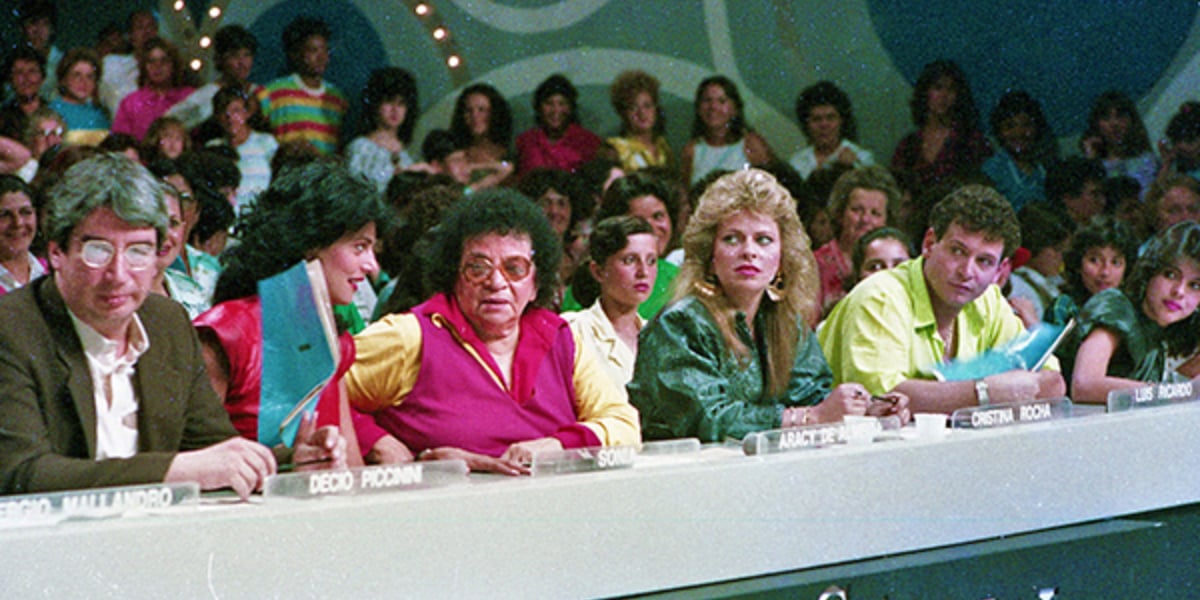 http://tvfoco.uai.com.br/wp-content/uploads/2015/05/Daniela-Mercury.jpg