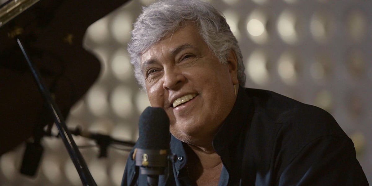 http://tvfoco.uai.com.br/wp-content/uploads/2015/05/Daniela-Mercury.jpg
