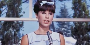 Ana Paula Aráujo confirma morte de Astrud Gilberto (Foto: Reprodução / Globo)