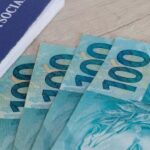 Brasileiros fortemente impactos com NOVO CALENDÁRIO DO 13º SALÁRIO; datas de pagamentos agora - Foto Internet